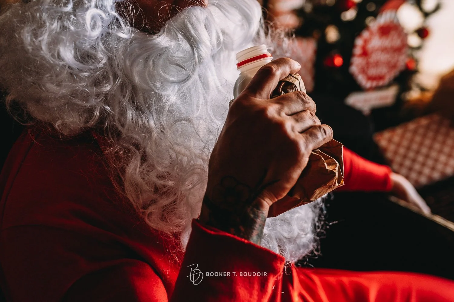 Eve is so on the naughty list boudoir image 4