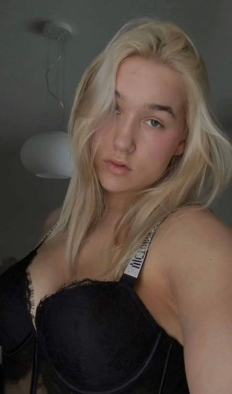 Finnish influencer Elina Pakanen and her big tits image 29