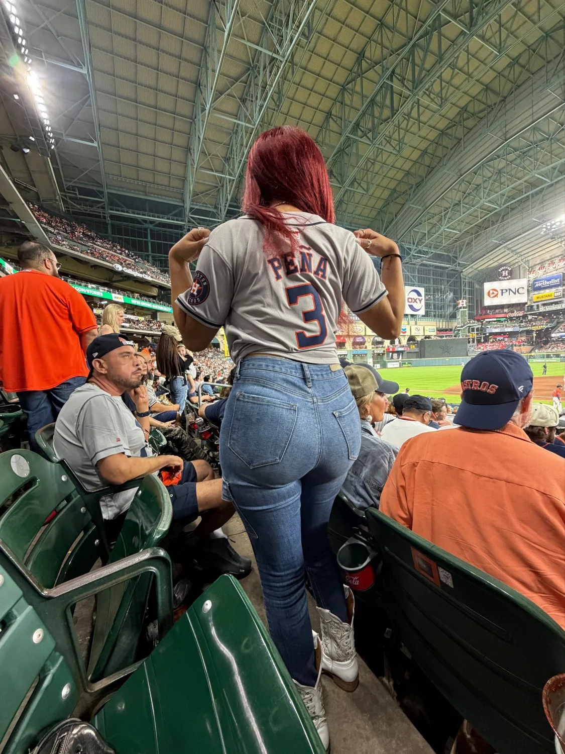 astros slut turned Dodger girl image 2