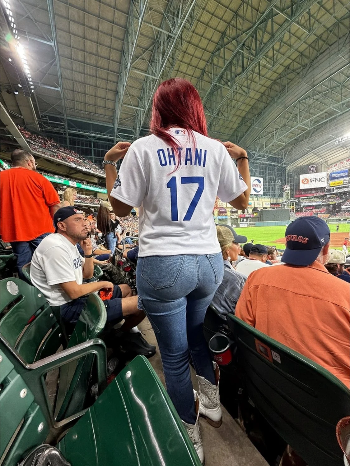astros slut turned Dodger girl image 4