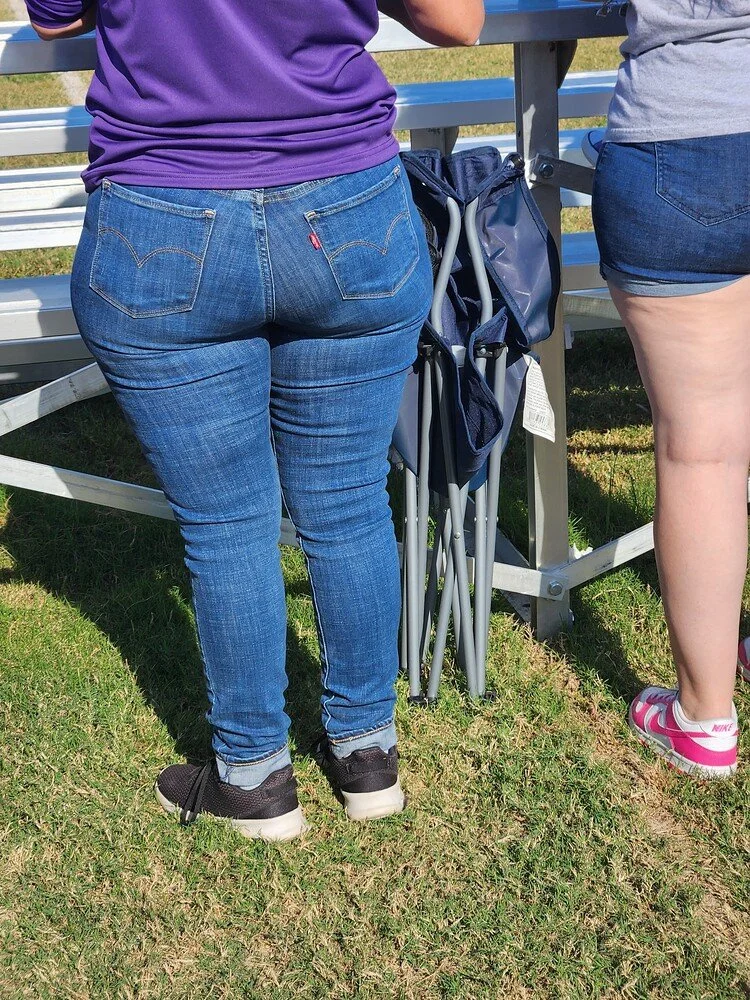 pawg booty white milf image 2
