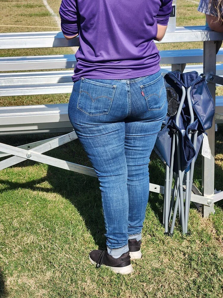 pawg booty white milf image 3