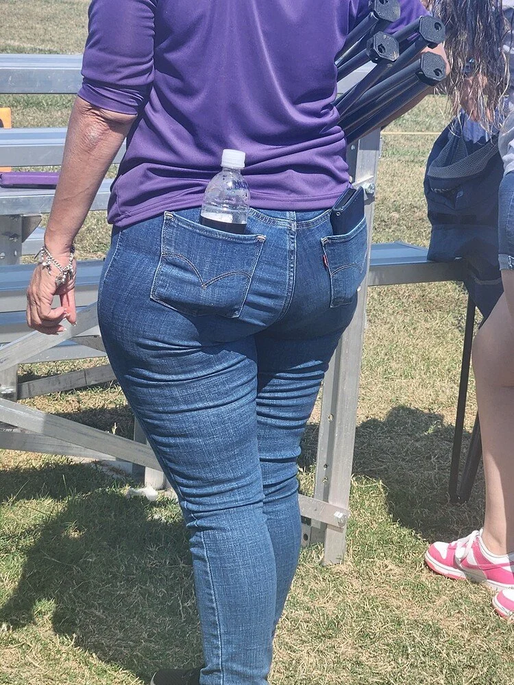 pawg booty white milf image 4