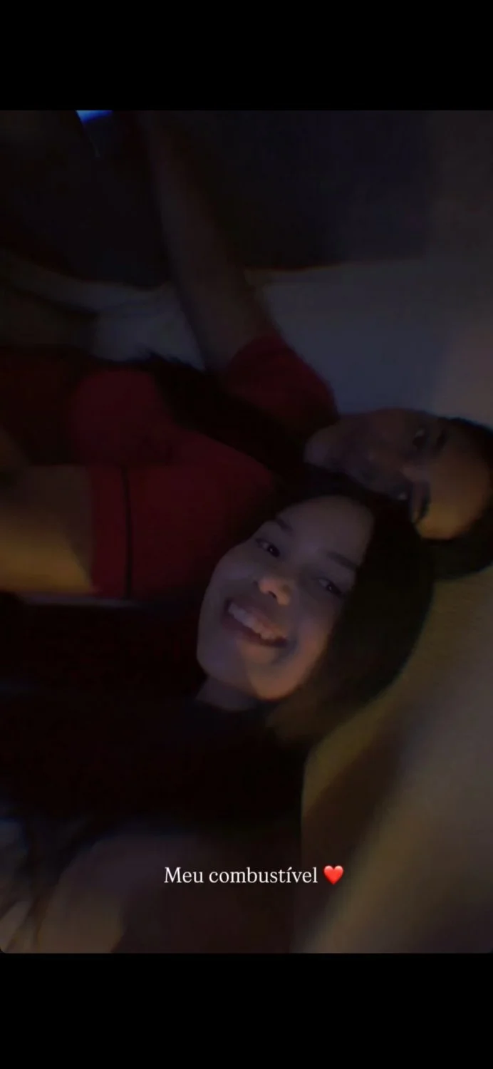 foi levar dedada e gemer gostoso depois do trabalho inves de ir pro motel main image