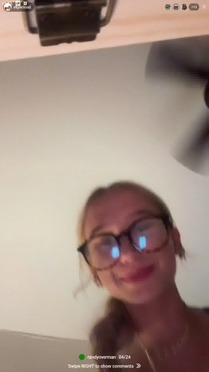 cl4pp3r teen sky3 image 2