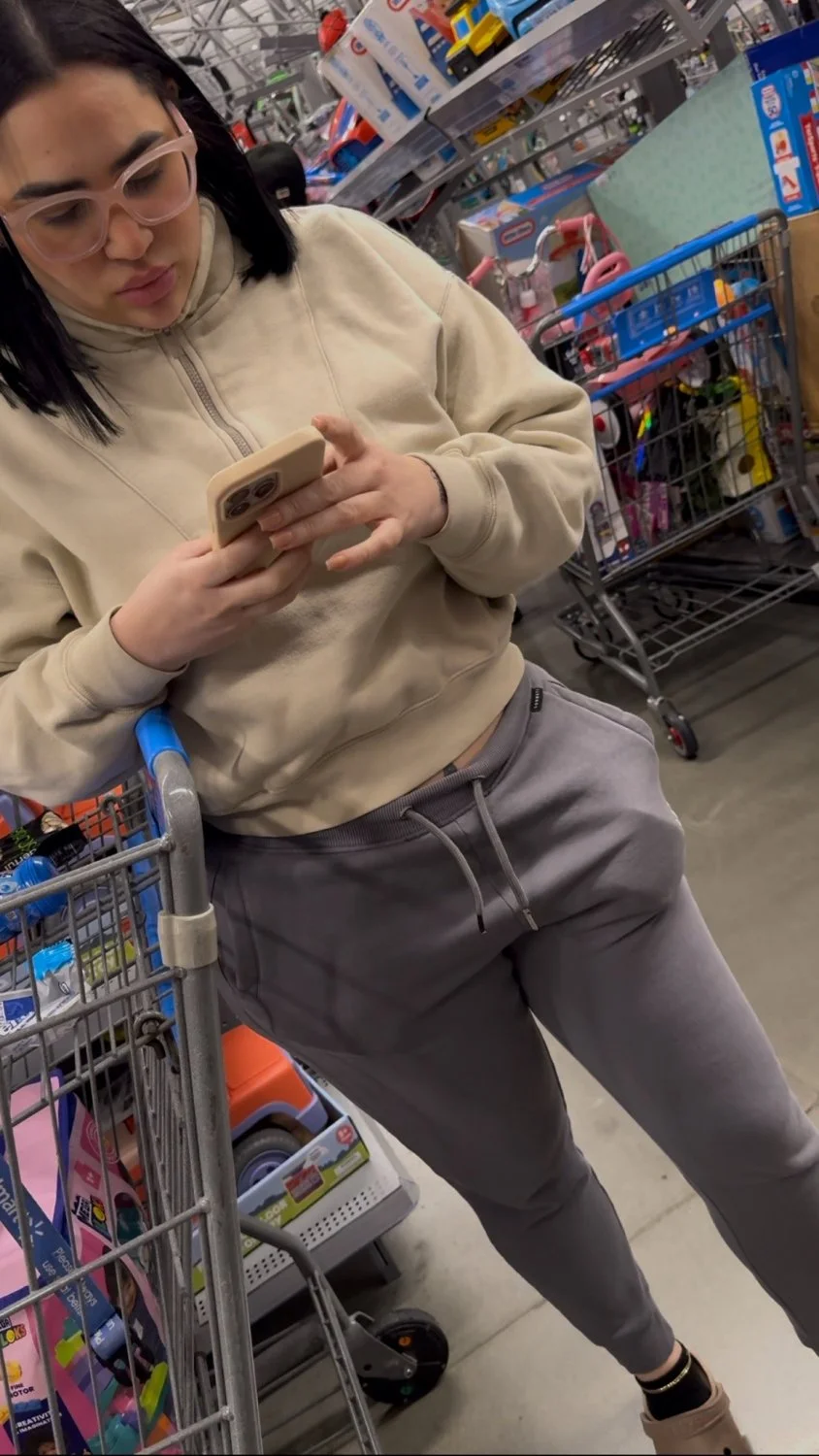 Latina Booty Sitting Just Right main image