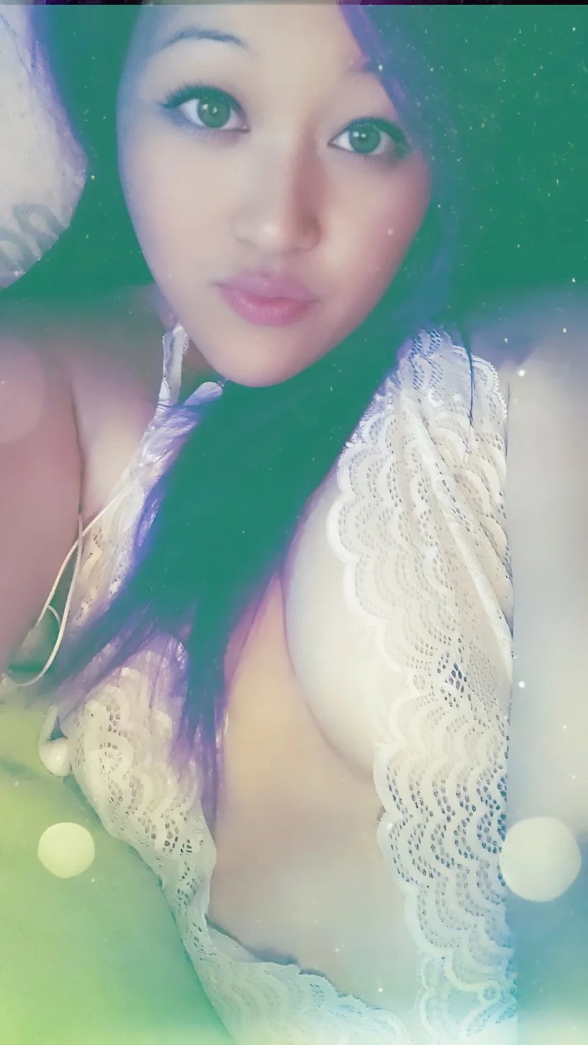 Sexy cute amateur Asian ABG loves cock main image