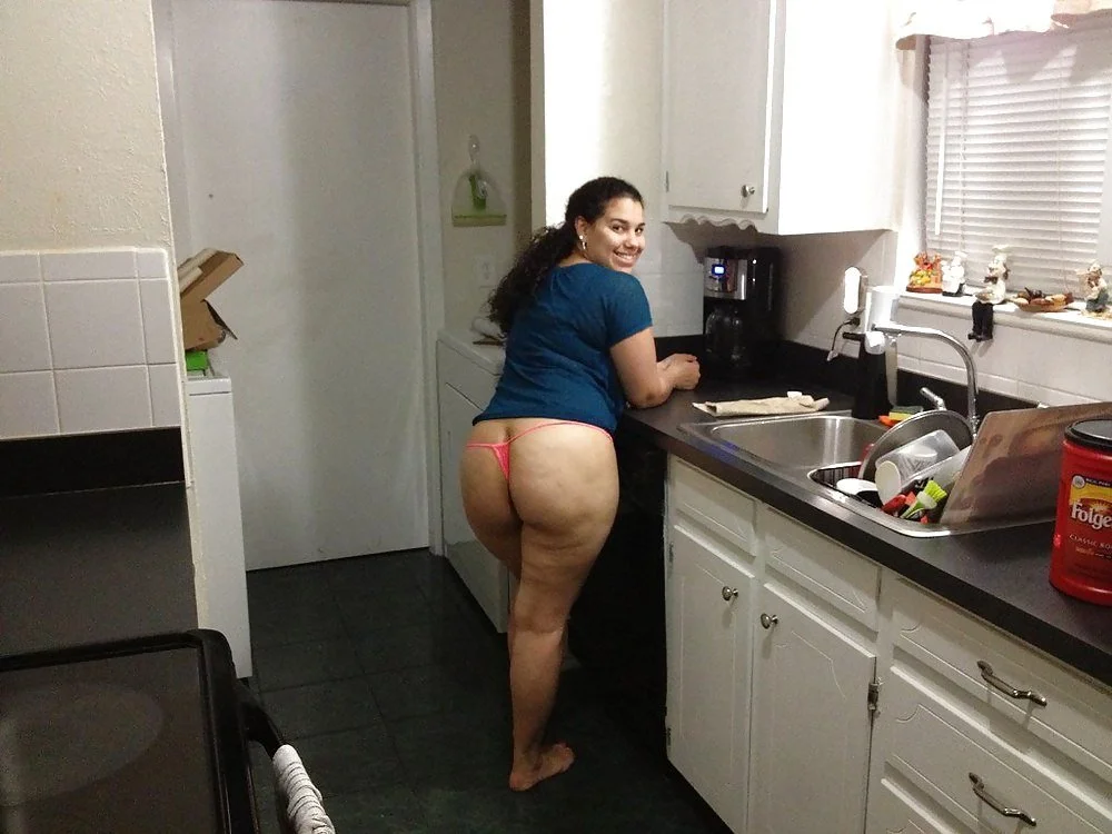 Huge Breasted Latina Lily image 5