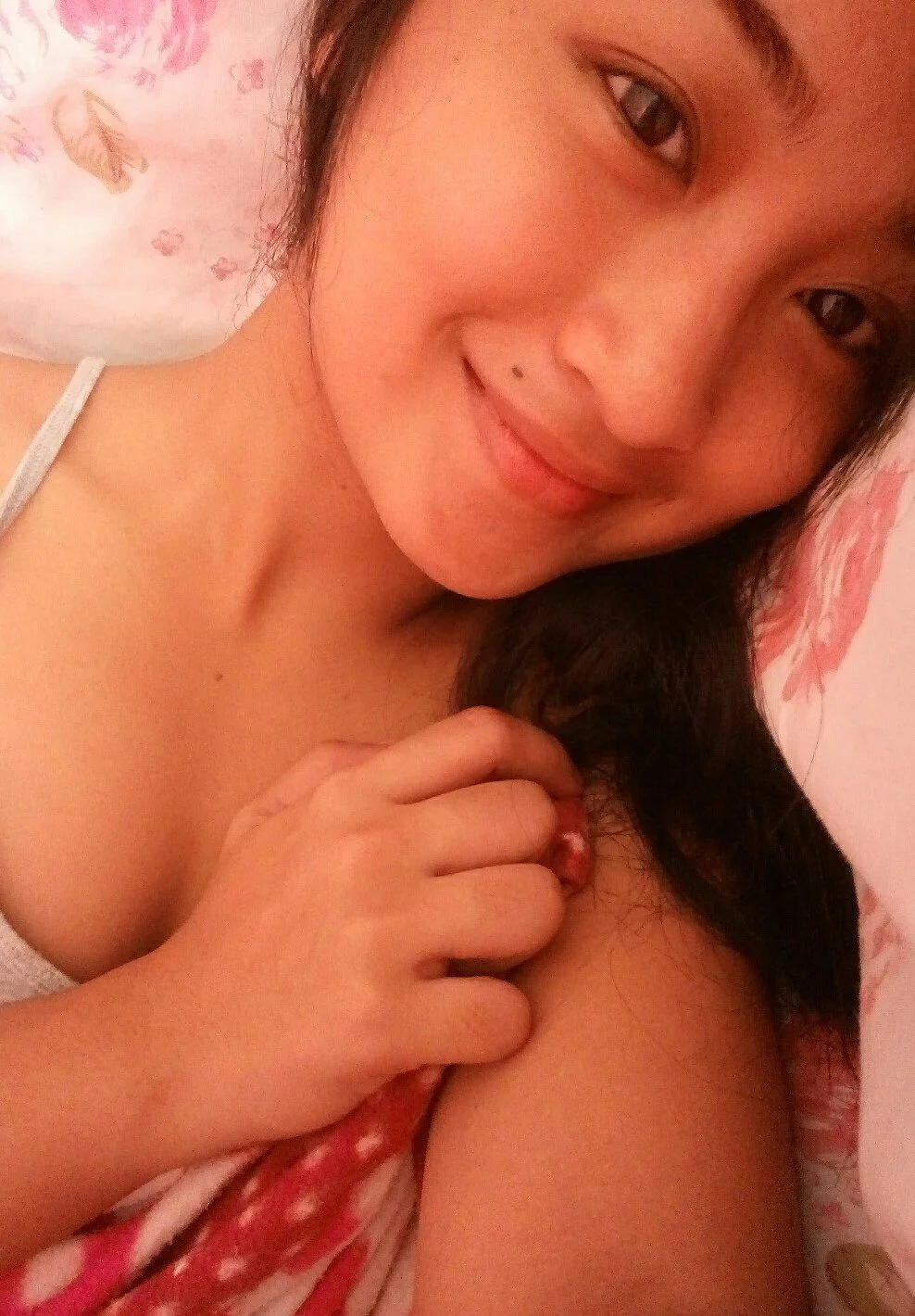 Asian Teen Janina Lopez image 10