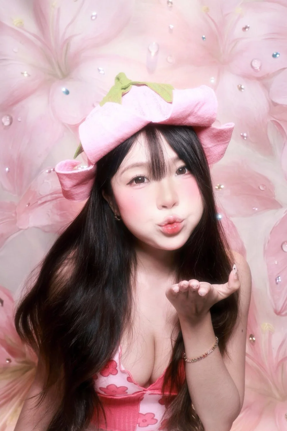 nghĩ đến lúc anh đụ em là cặc anh nó rỉ tinh image 9