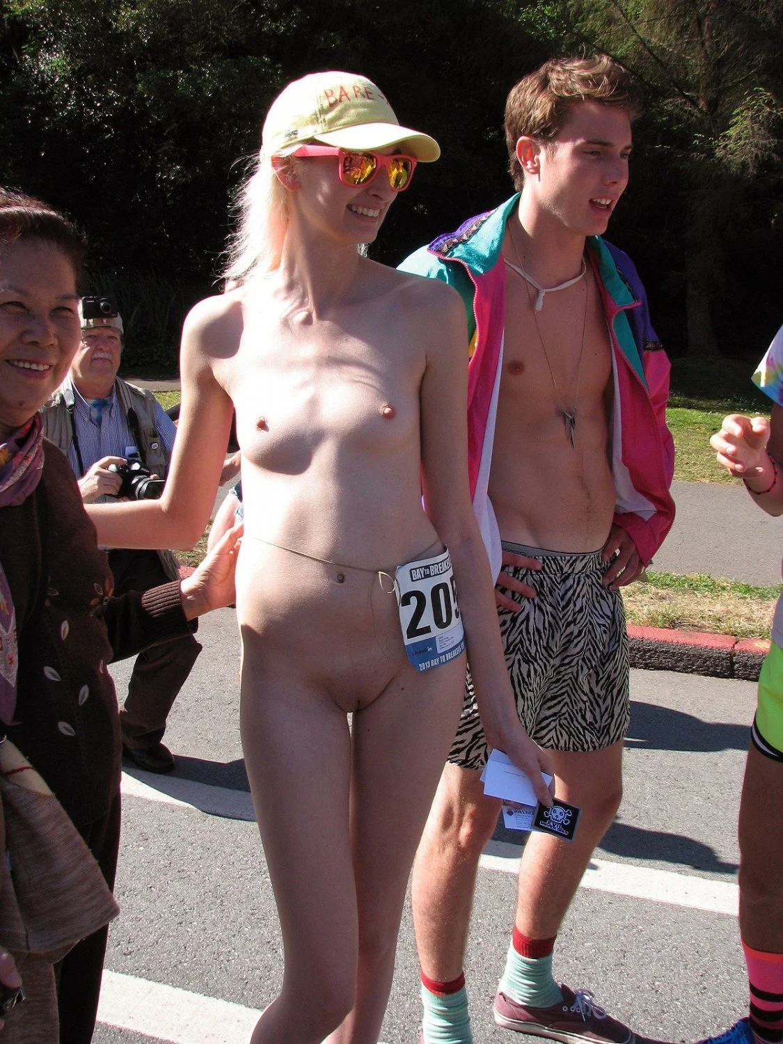 Only One Naked 10 image 40