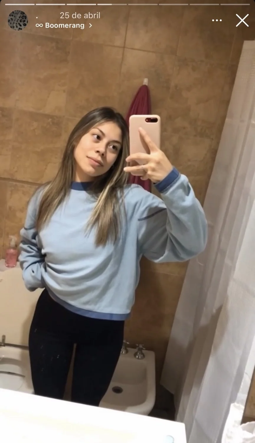 Trola Argentina rubia hermosa flaca sexy rico culo de instagram image 2