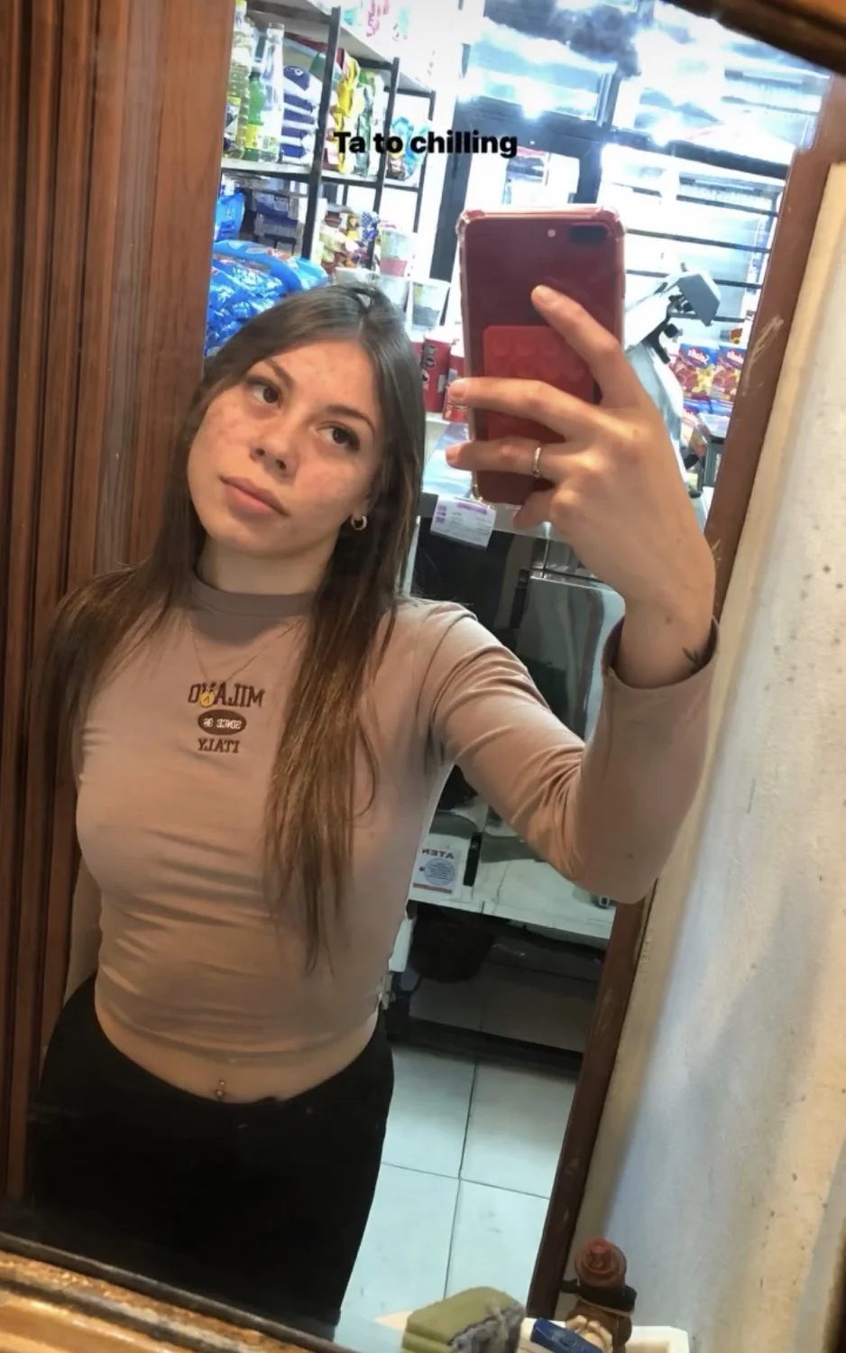 Trola Argentina rubia hermosa flaca sexy rico culo de instagram image 4