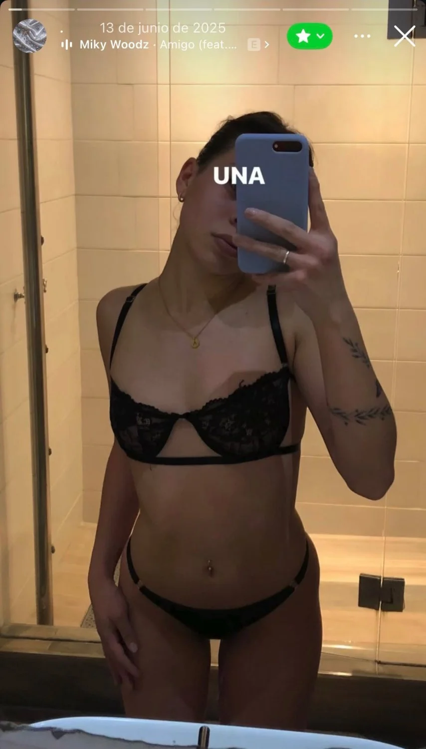 Trola Argentina rubia hermosa flaca sexy rico culo de instagram image 8