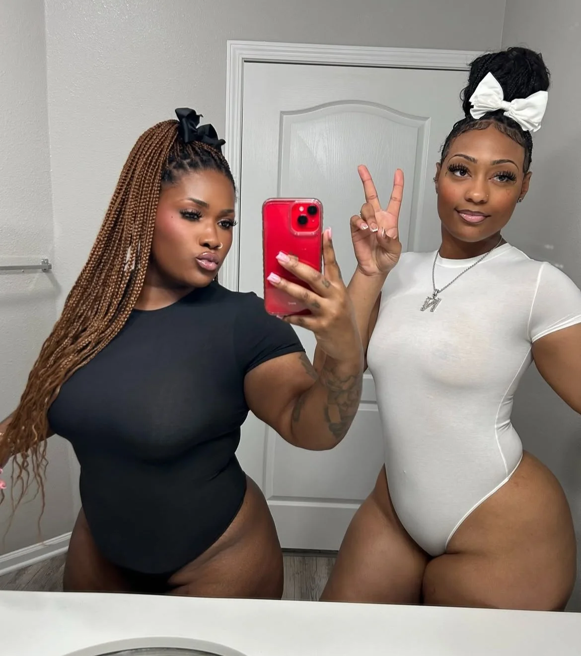 Nice Pair dark skin and light skin image 11