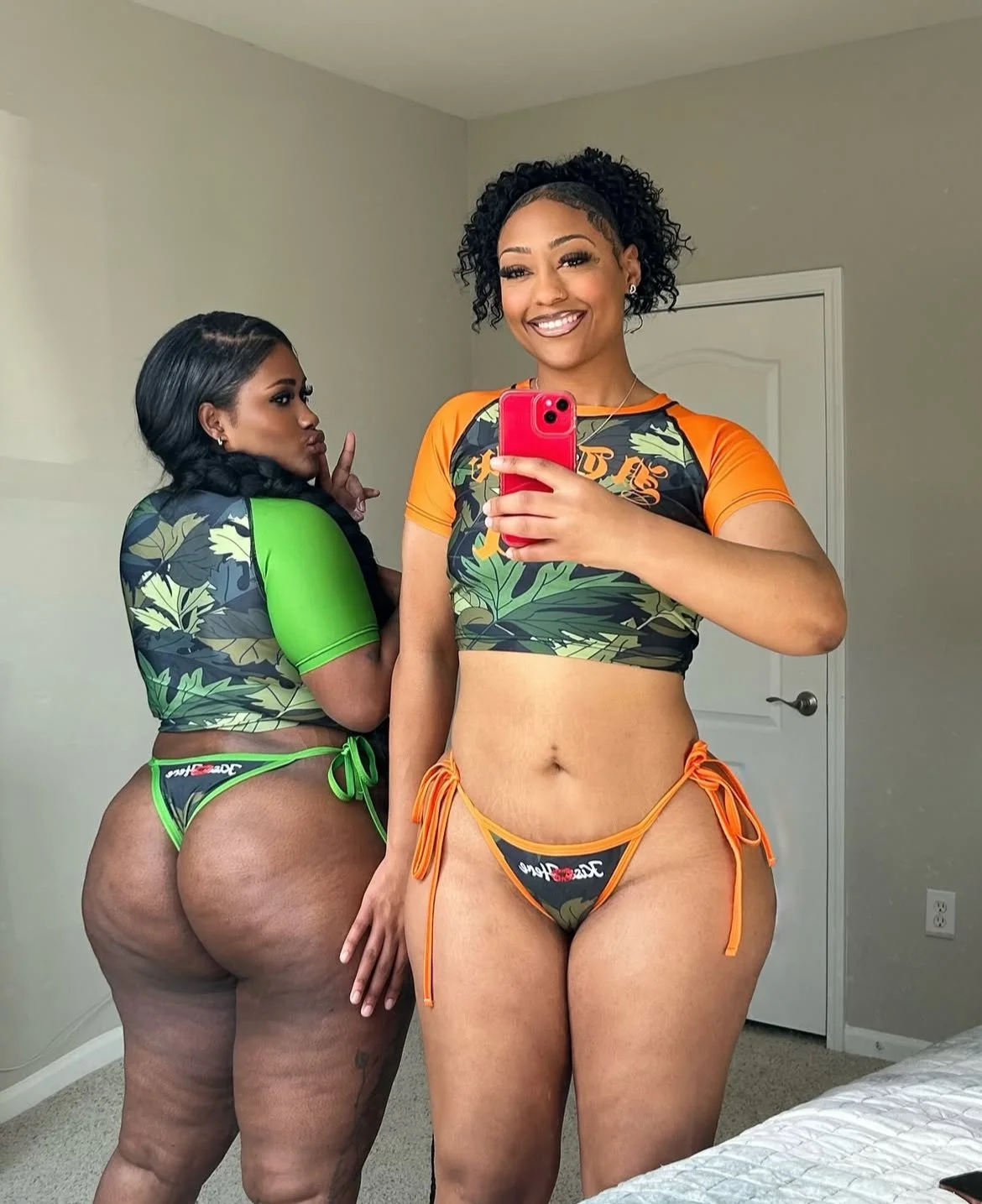 Nice Pair dark skin and light skin image 8