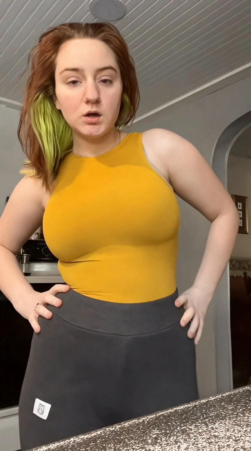 Tiktok Slut GRWM Teen image 5
