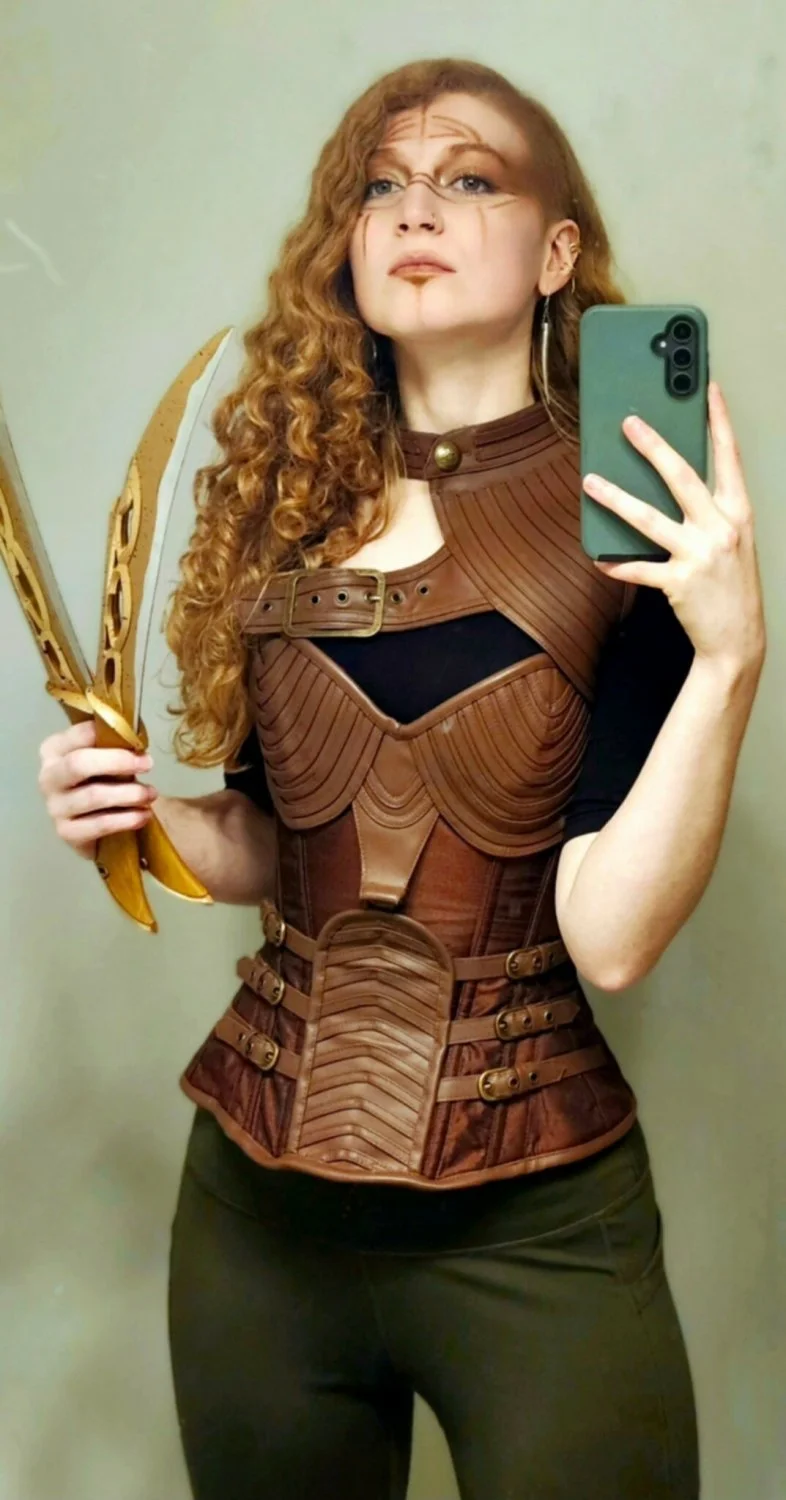 Redhead cos player image 11