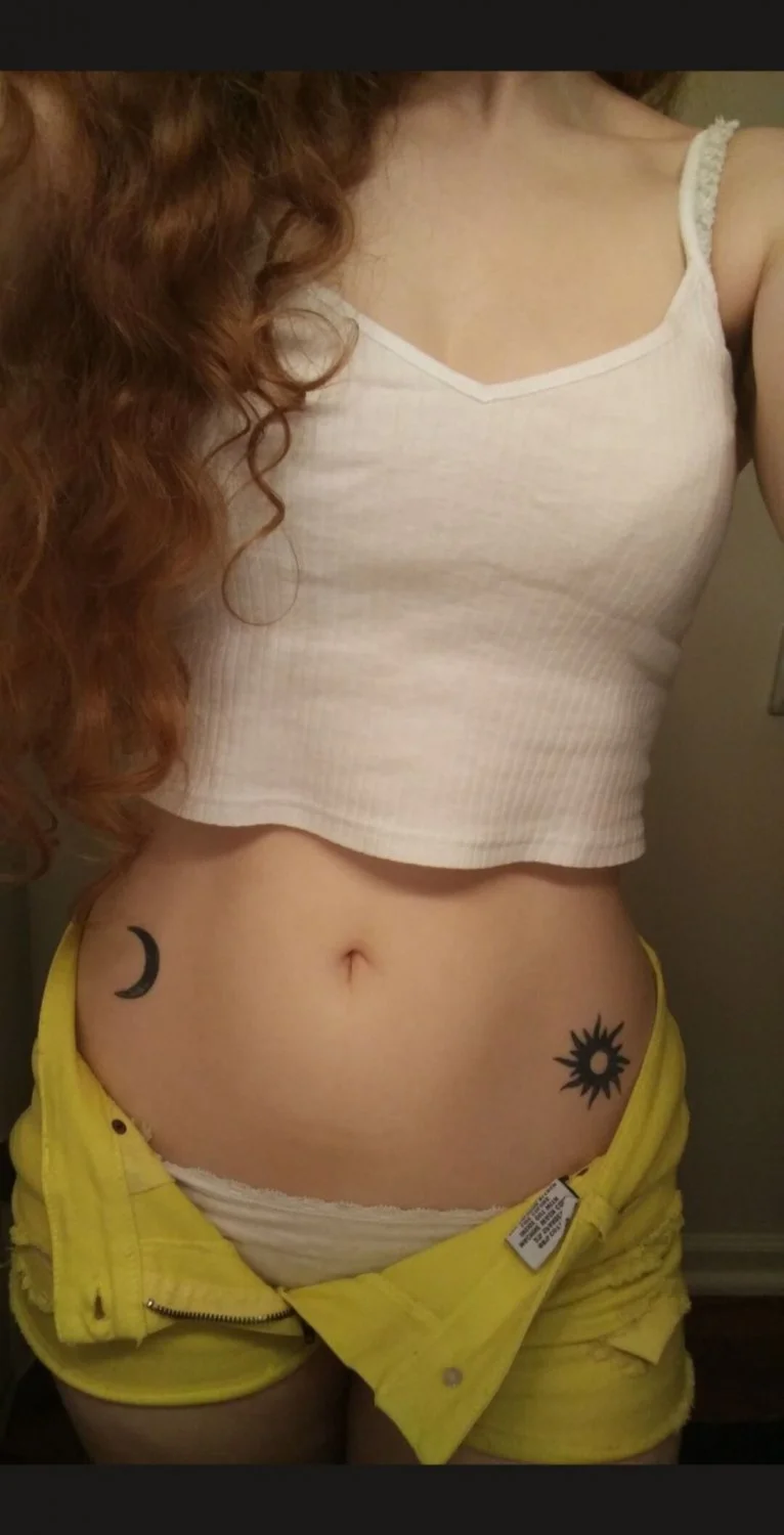 Redhead cos player image 3