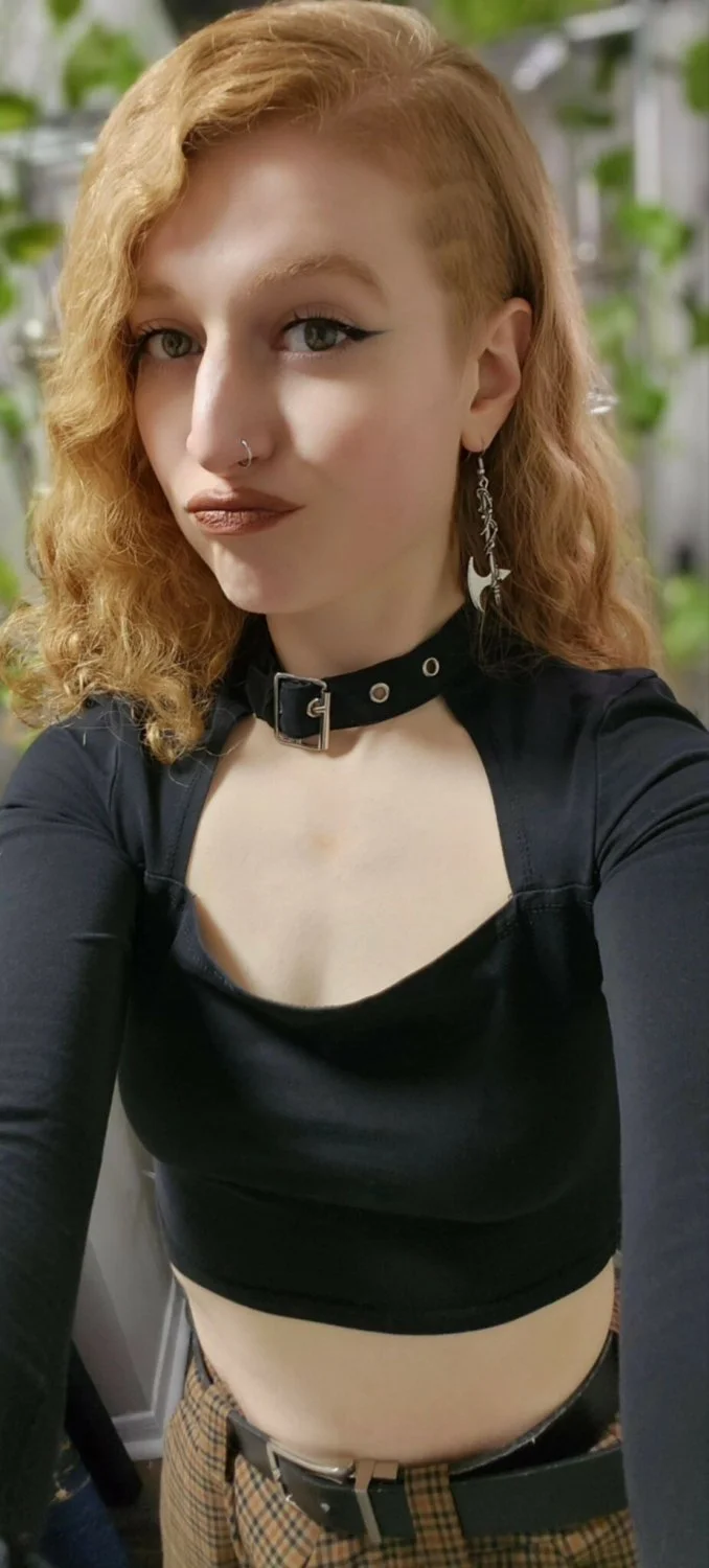 Redhead cos player image 4