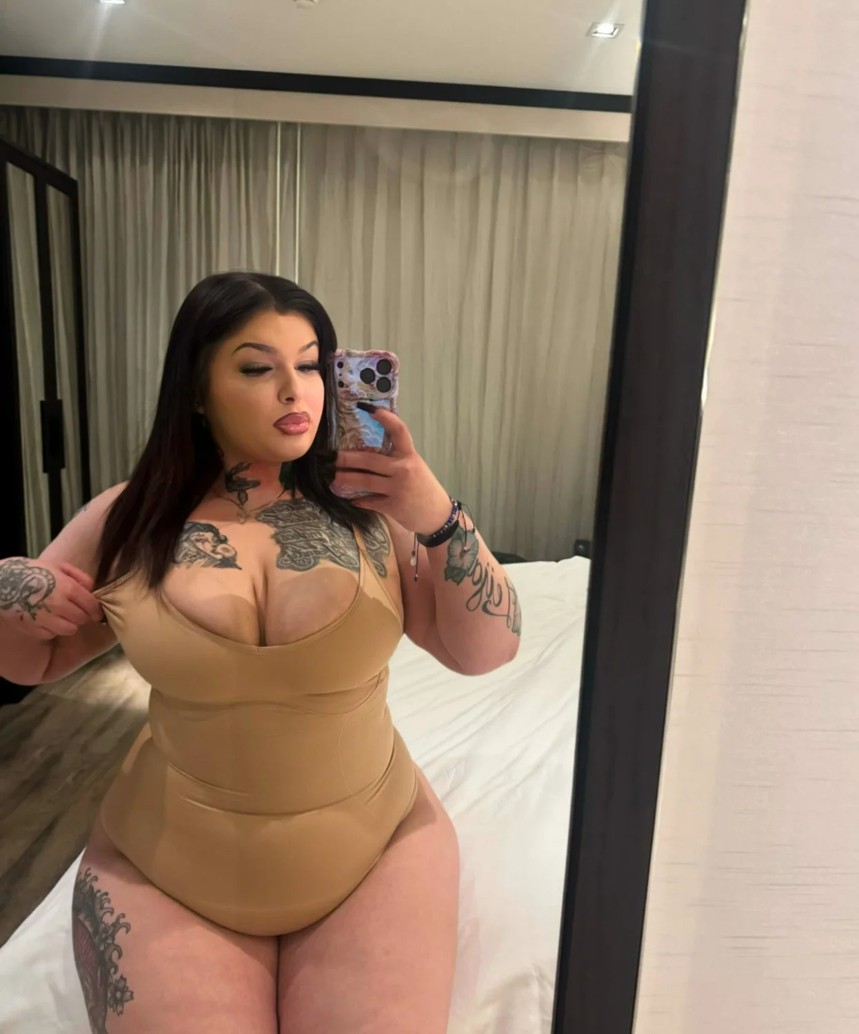 Thick latina image 8