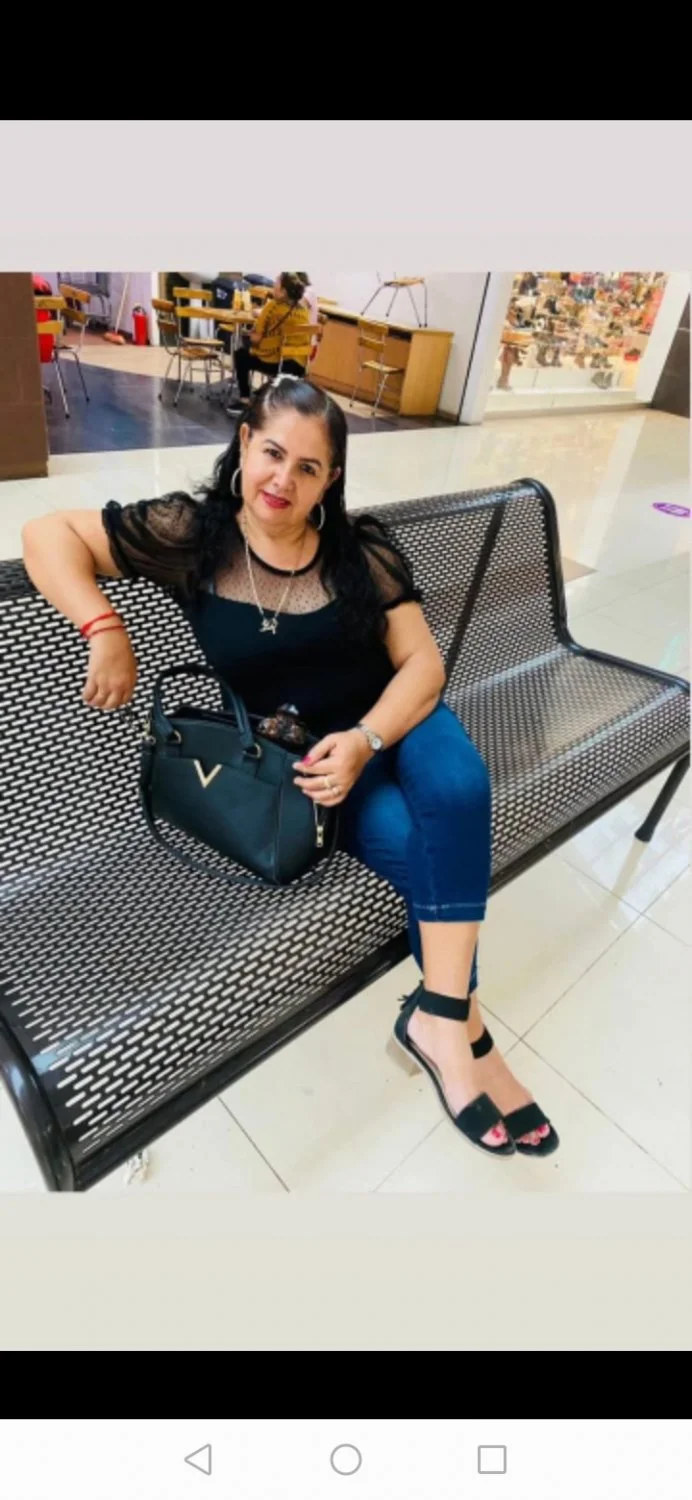 Madura puta infiel su marido ya no la coje una esclava en su pie derecho image 18