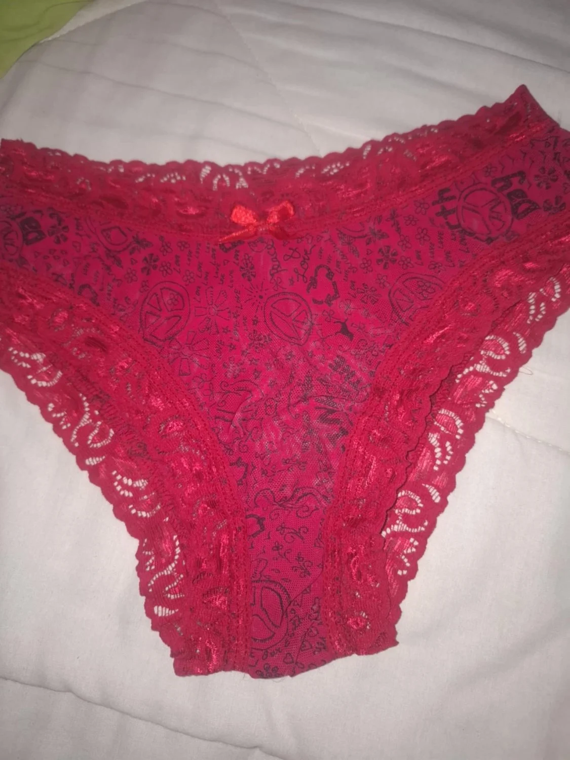 Madura puta infiel su marido ya no la coje una esclava en su pie derecho image 24