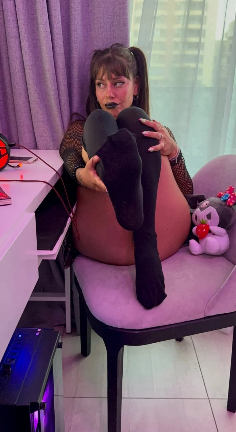 I’d tease you all the time if I find out you have a foot fetish! image 2