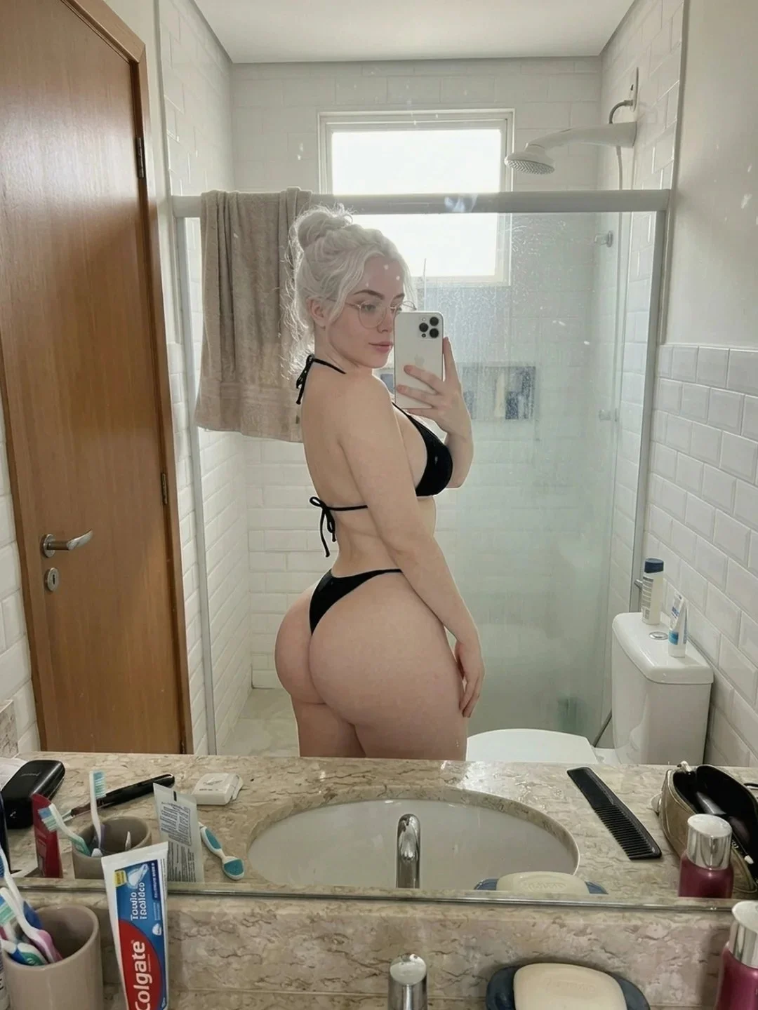 🍑📱 Booty Selfie image 18