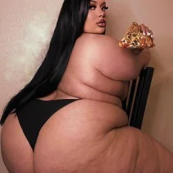 Ebony SSBBW Nicole image 2