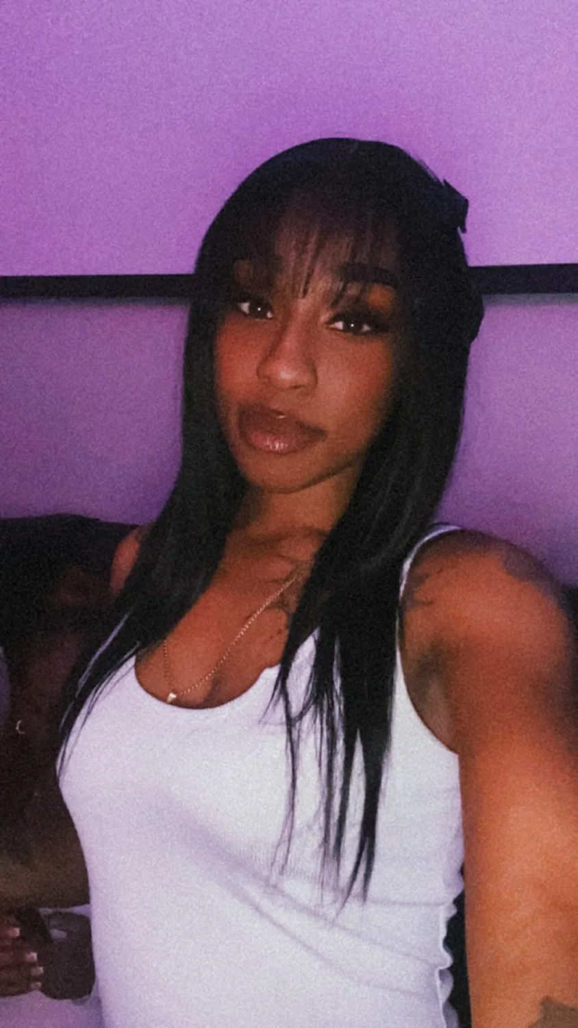 West Orlando Florida Popular Bahamian thot maryah cobb playing with her pretty pussy leaked image 15