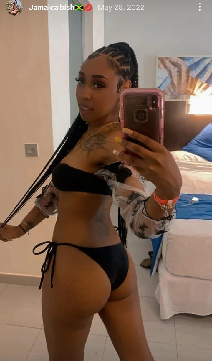 West Orlando Florida Popular Bahamian thot maryah cobb playing with her pretty pussy leaked image 17