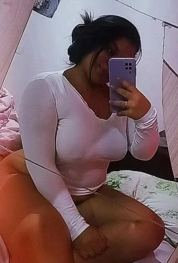 Morena gordelicia vazada por seguidor image 10
