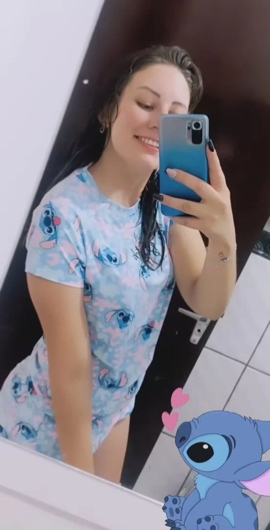 Namorada manda foto pro namorado main image