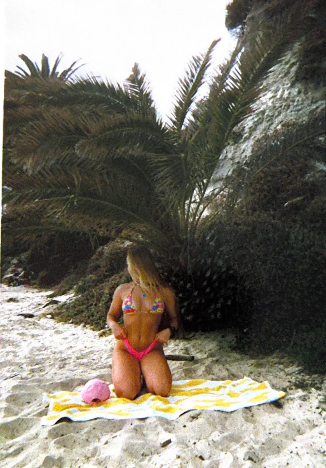 California slut Emma lost in IRL game image 22