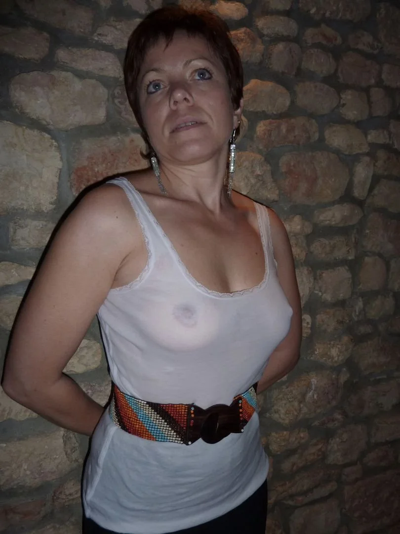 Barbara et ses sublimes seins image 4