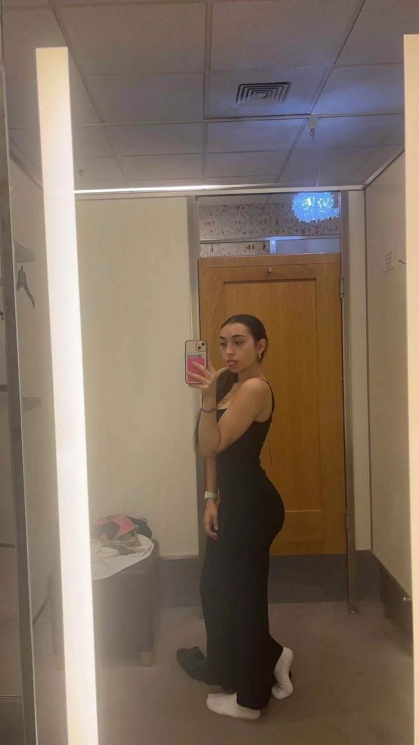 Latina Putita image 5