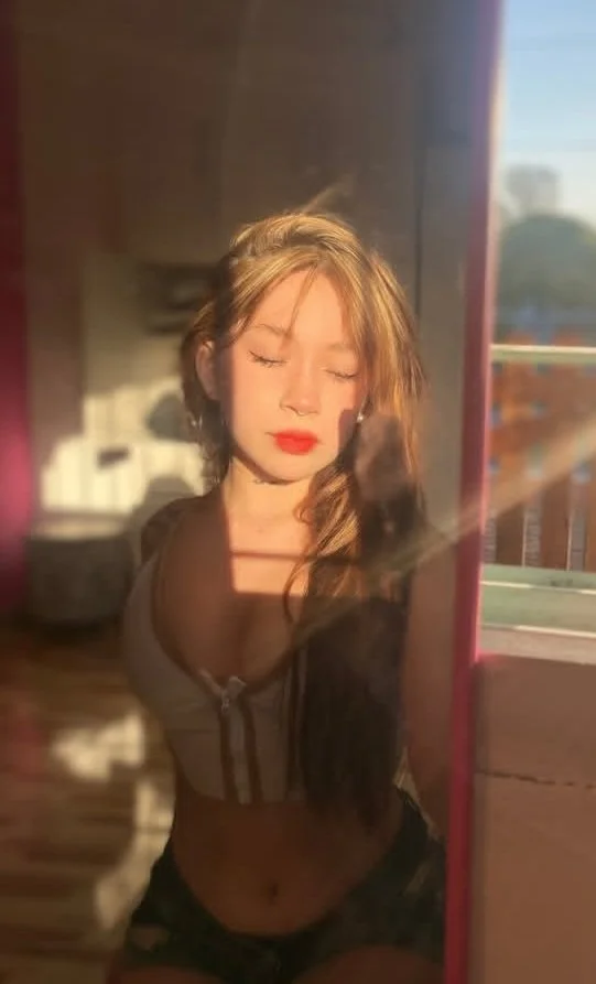 Abigail main image