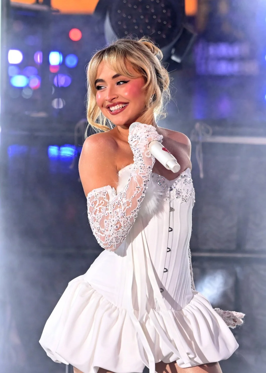 Sabrina Carpenter image 21