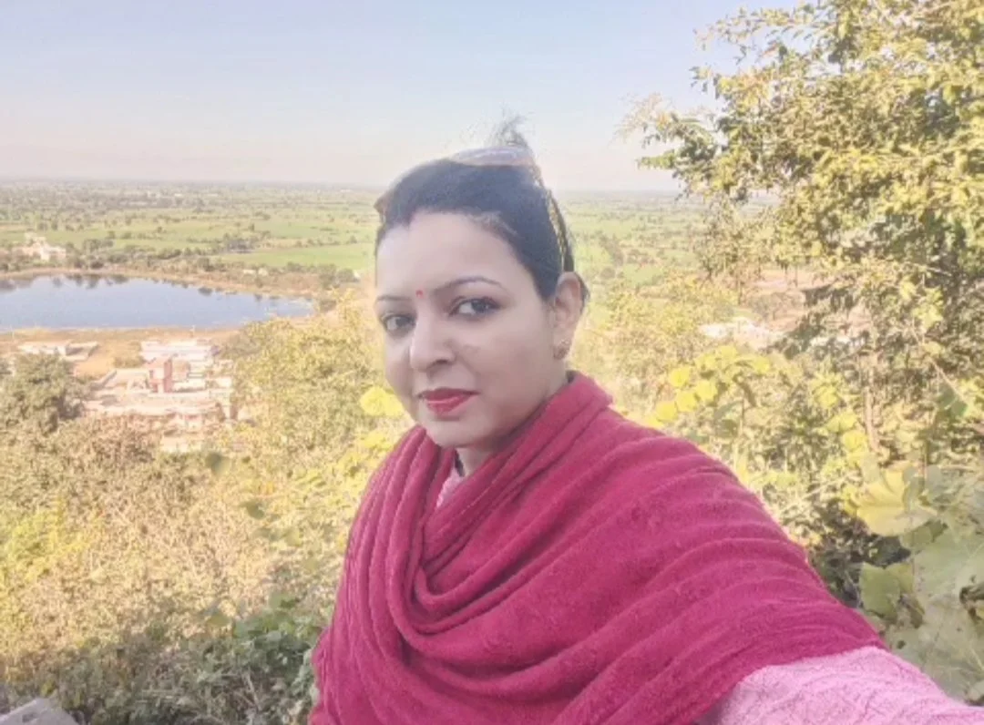Indian bitch exposed her self image 12