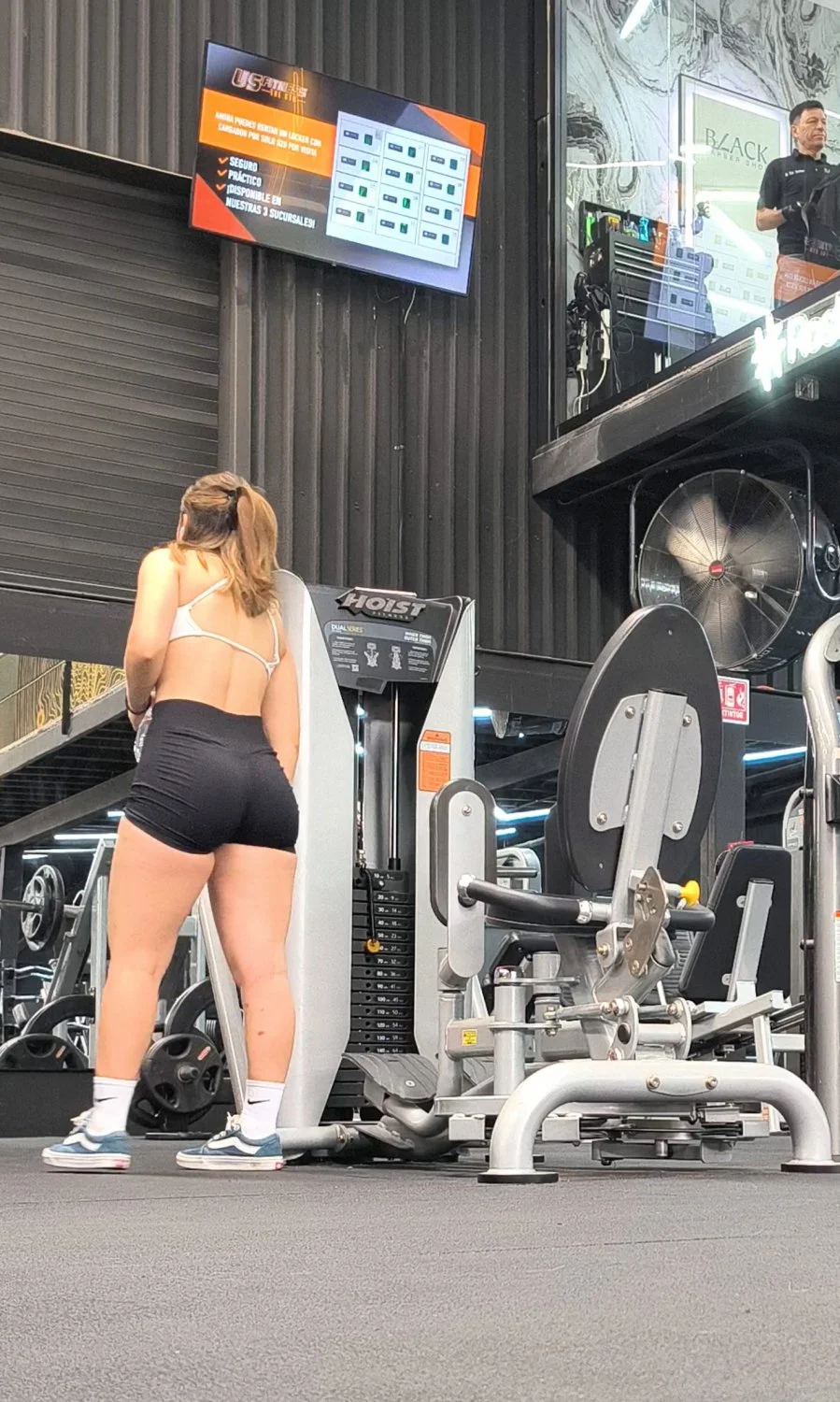 Blanquita en el gym image 10