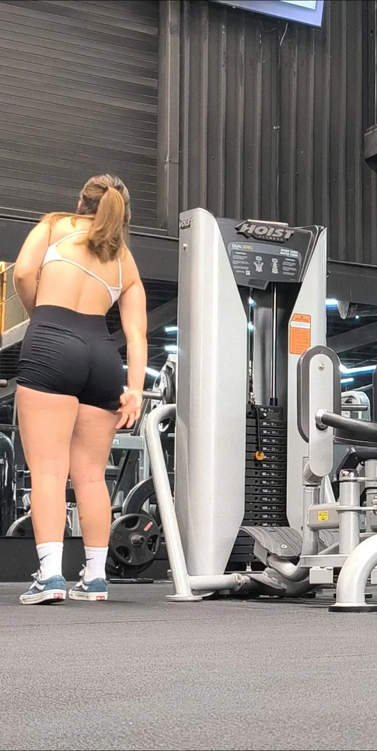 Blanquita en el gym image 7
