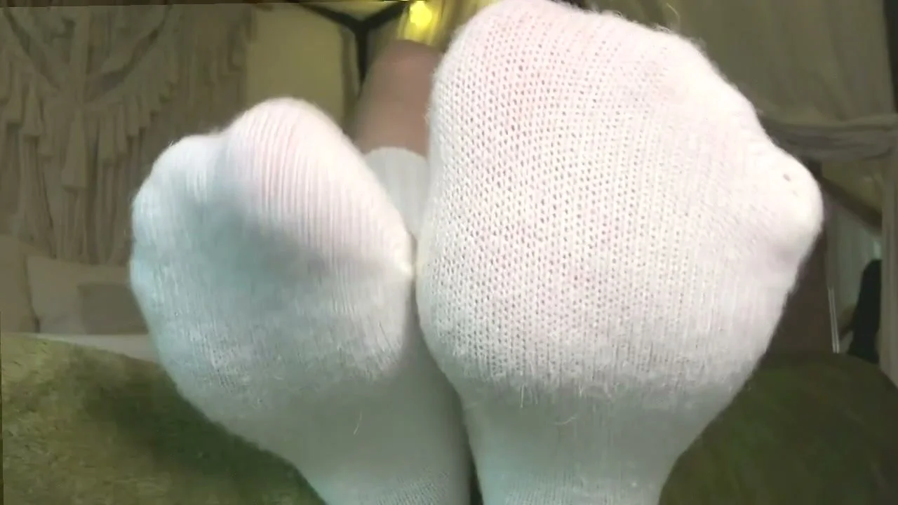 🔞 big ass naked tight stripping naked wet orgasm 💦🫦 Check OF main image