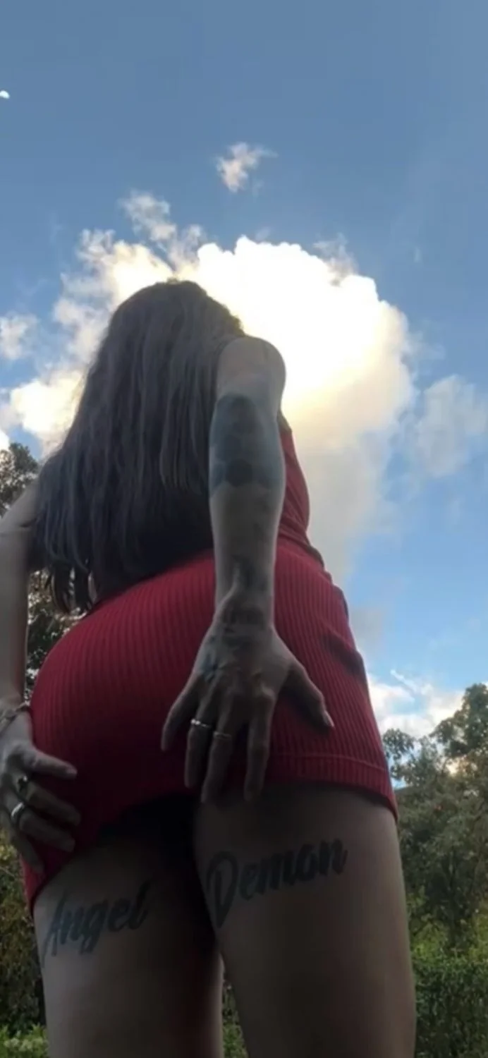 Upskit girl image 18