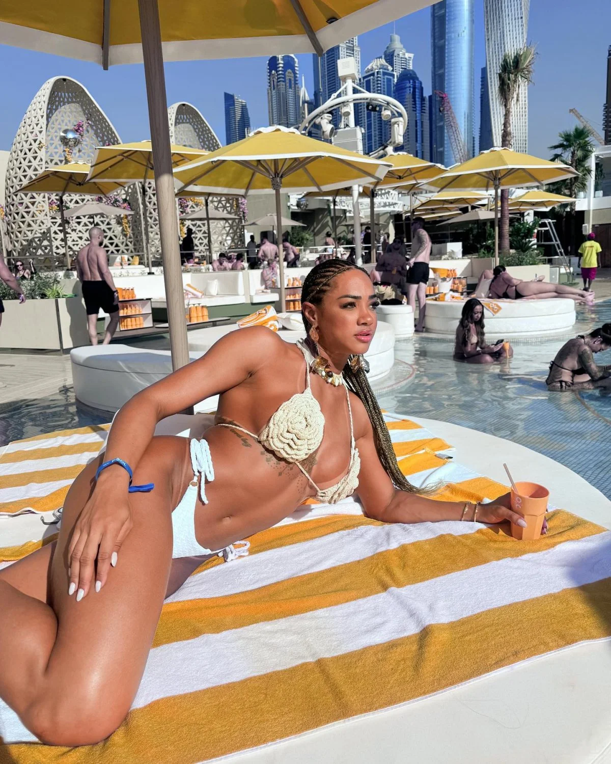 aline patriarca (bbb25) image 6