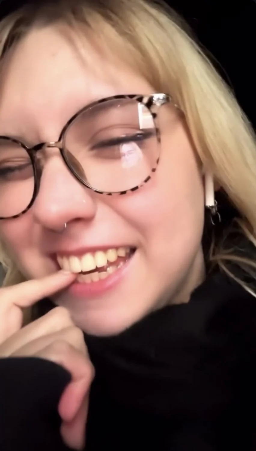 Cutie blond with pinky pussy image 6