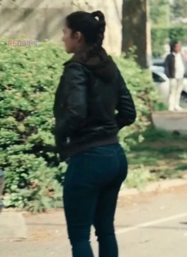 MyType Actress #3 Sexy Curvy w/ Big Booty image 18
