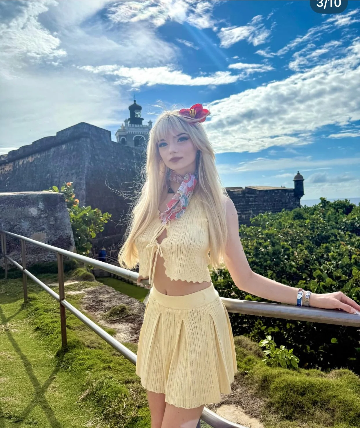 I love mommy Emma, she’s so beautiful image 4