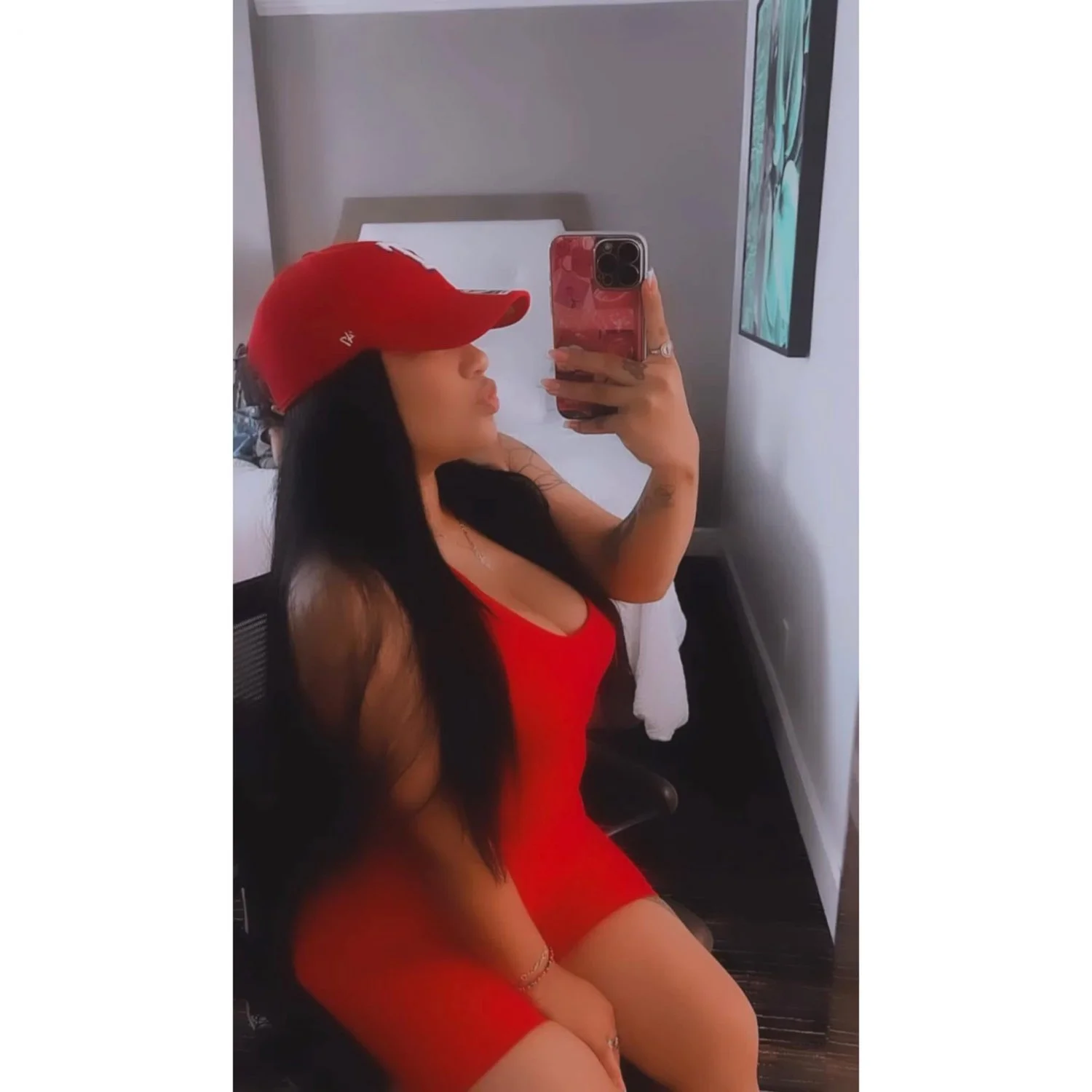 Sexy big tit Latina milf image 6