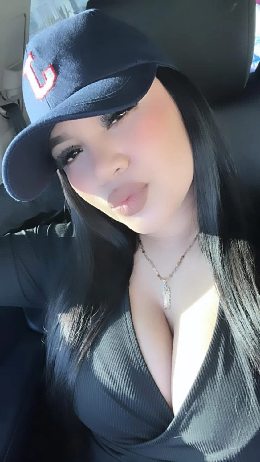 Sexy big tit Latina milf image 8